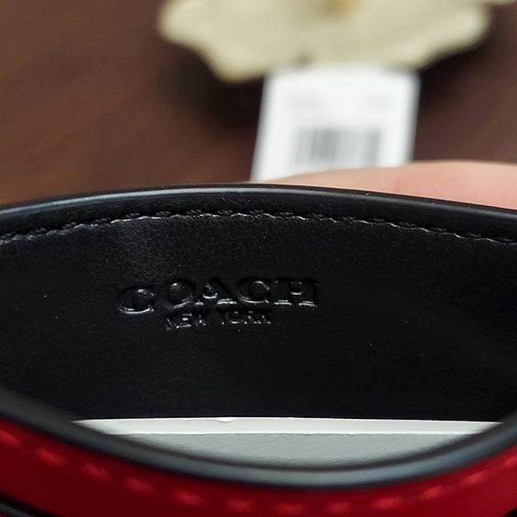 Coach Card Case In Signature Canvas With Coach Print - Picture 6 of 7